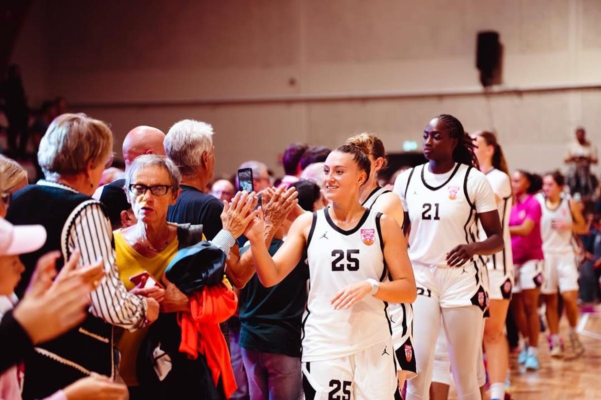 Πρώτη η Σαρνέ σε διεθνές τουρνουά!