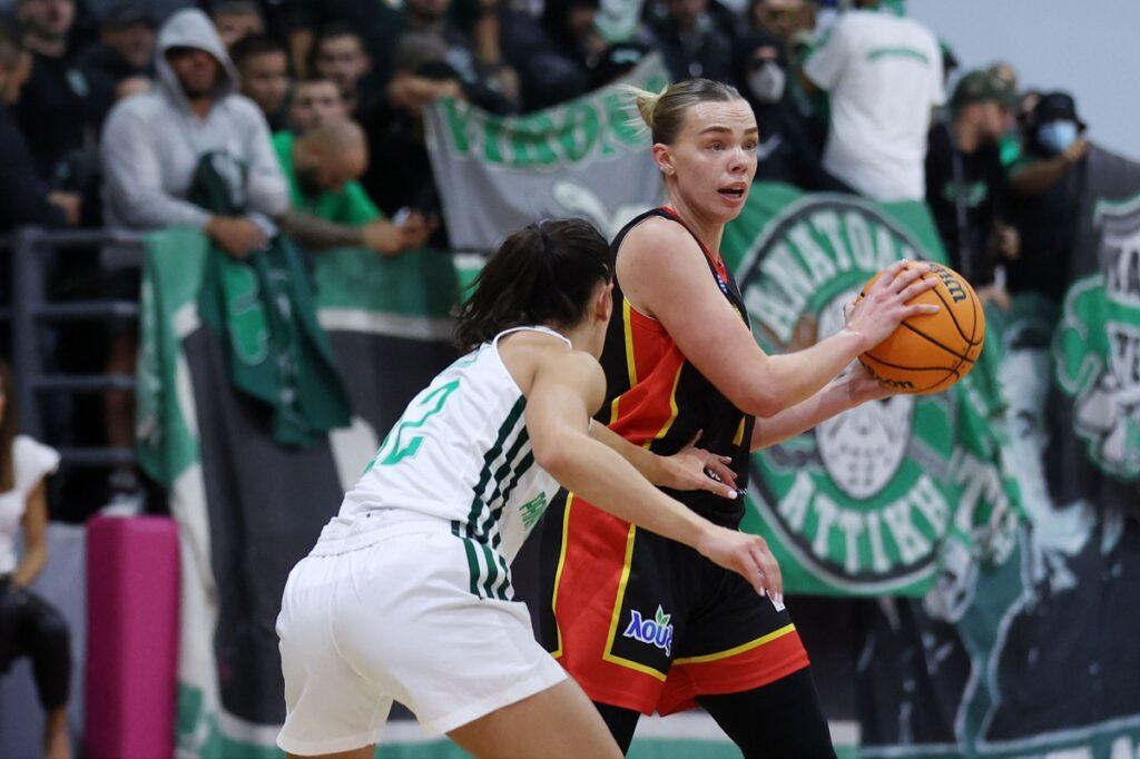 Ο Αθηναϊκός το φαβορί, η Holly το αστέρι!