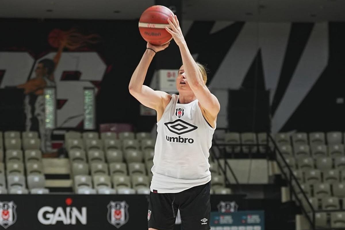 Έφτασε Τουρκία η Ουΐτκομπ!