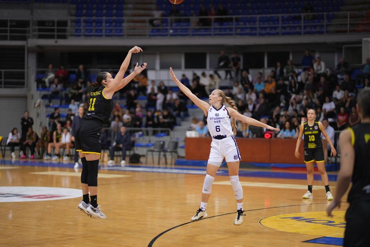 Αποχαιρέτησε Τσβίτκοβιτς η Χαϊρίς