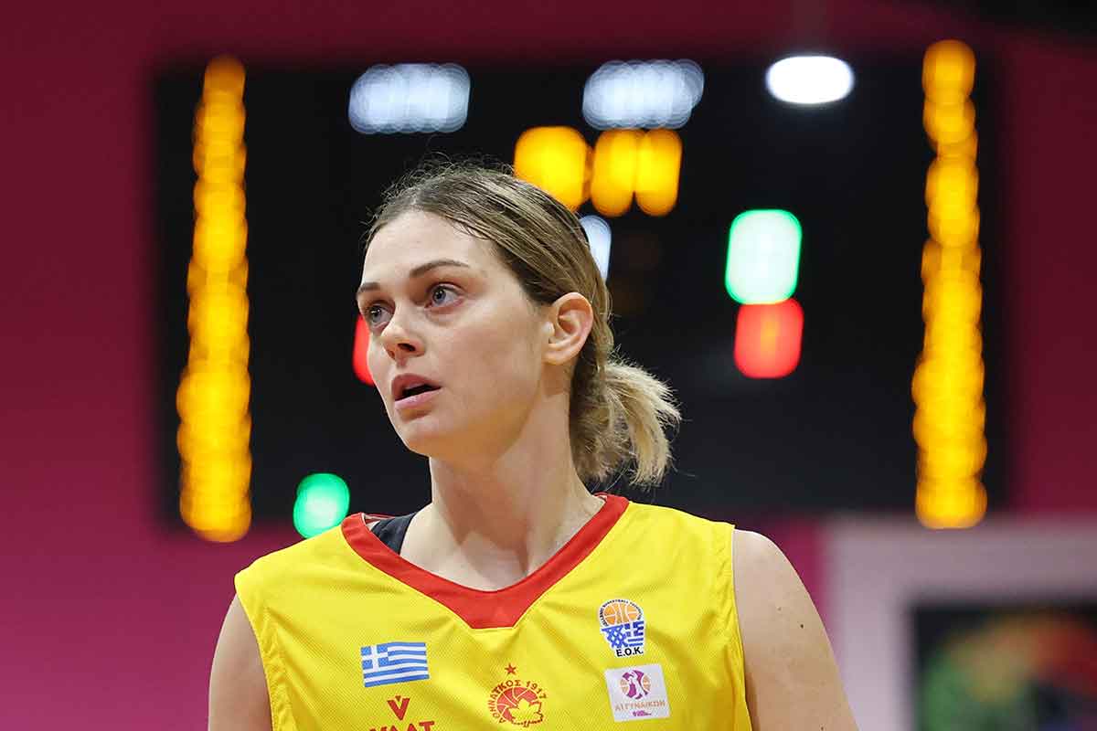 8 πάσες, μία ντρίμπλα κι ένα κόψιμο…