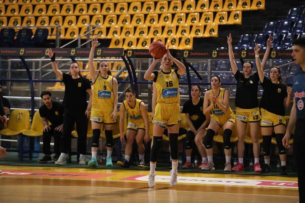 Έκανε το 3-0 ο Άρης!